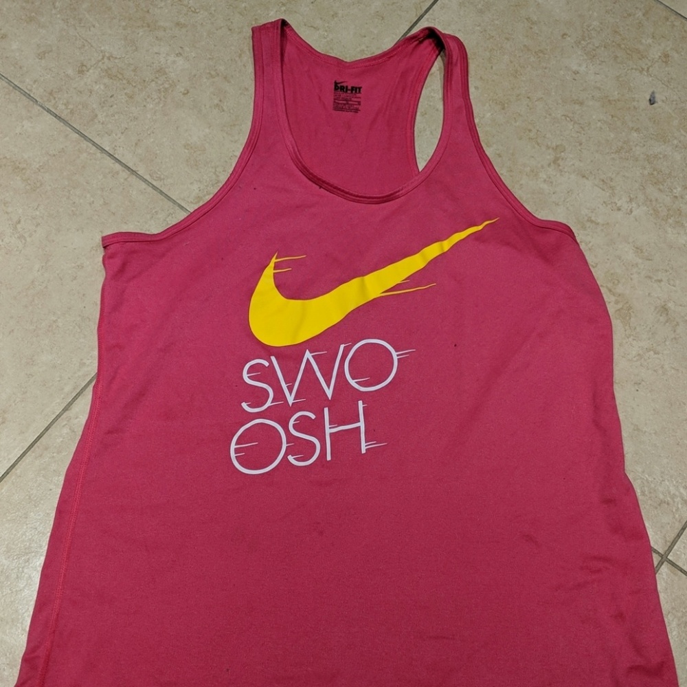 Nike Swoosh DriFit tank top L